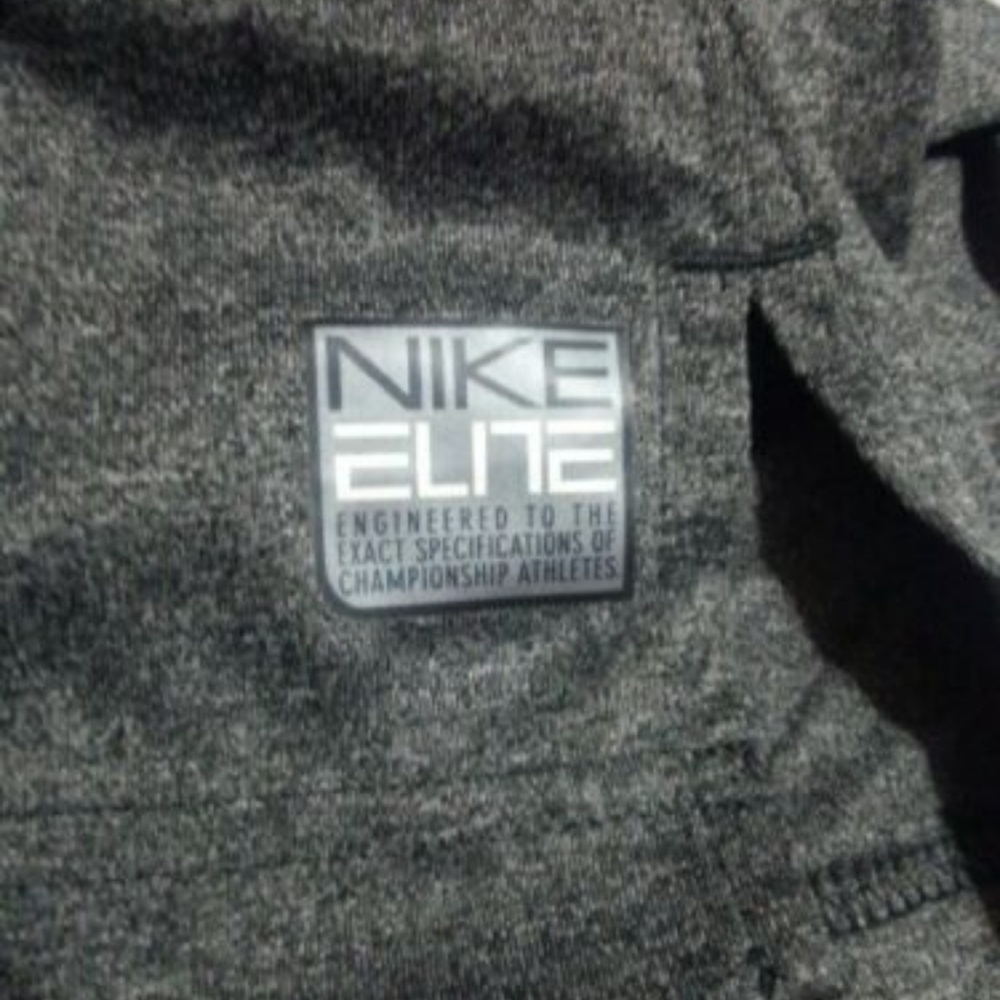 Nike Dri Fit Youth Hoodie Size Small - Picture 5 of 5
